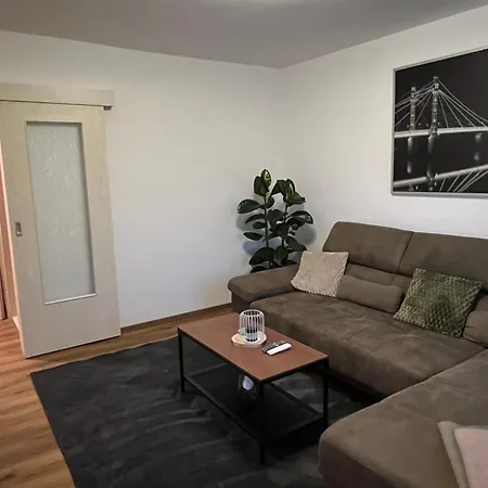 Mevida 아파트 보르나